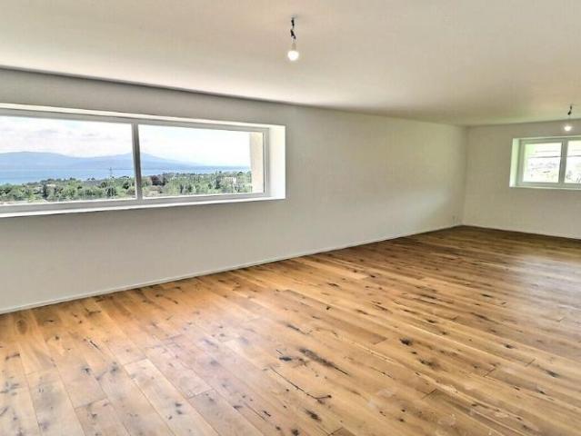 Wohnung kaufen in Rolle, Waadt
