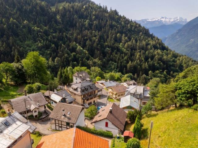 Attikawohnung kaufen in Lavey-Morcles, Waadt