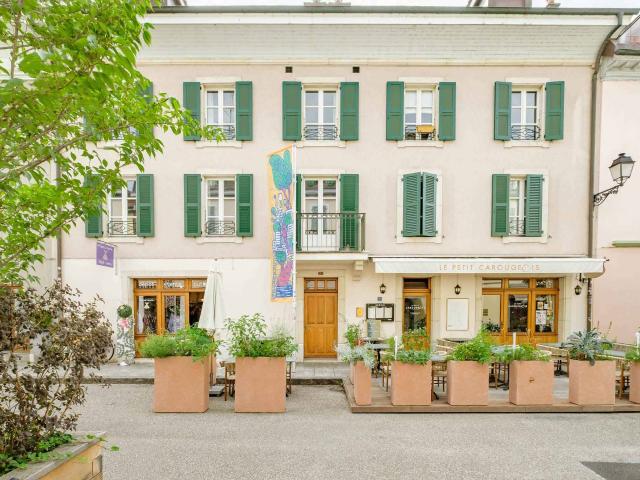 Attikawohnung kaufen in Carouge (GE)