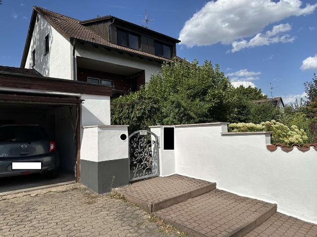 Wohnung kaufen in Neuhof a.d.Zenn, Landkreis Neustadt an der Aisch-Bad Windsheim