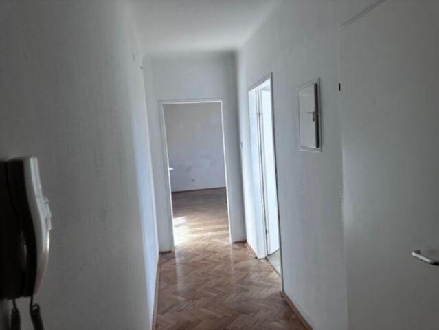 Wohnung kaufen in Industriegebiet-Hafen, Linz