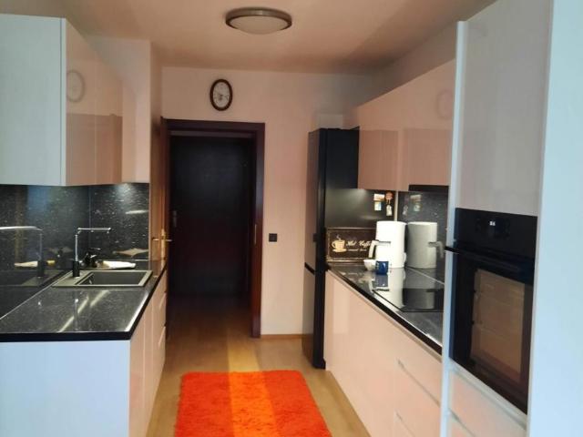 Wohnung kaufen in Sauberg, Spielfeld