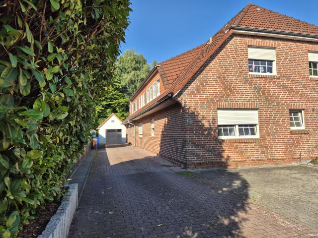 Doppelhaushälfte mieten in Ramsloh - Roomelse, Saterland