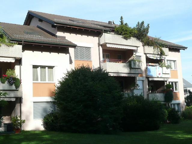 Wohnung mieten in Schwerzenbach, Bezirk Uster