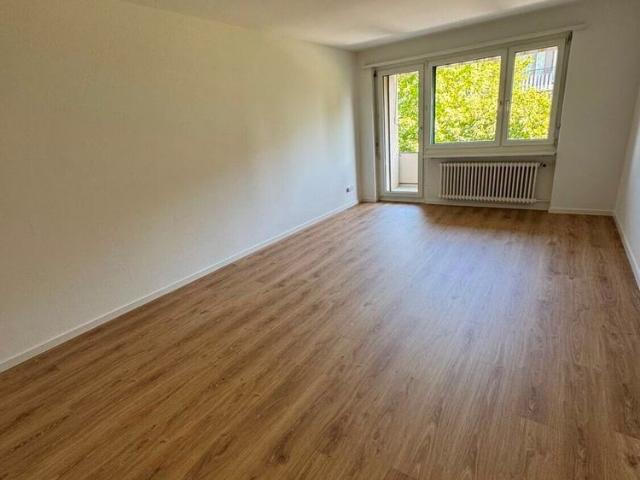 Apartment mieten in Einigen, Zürich