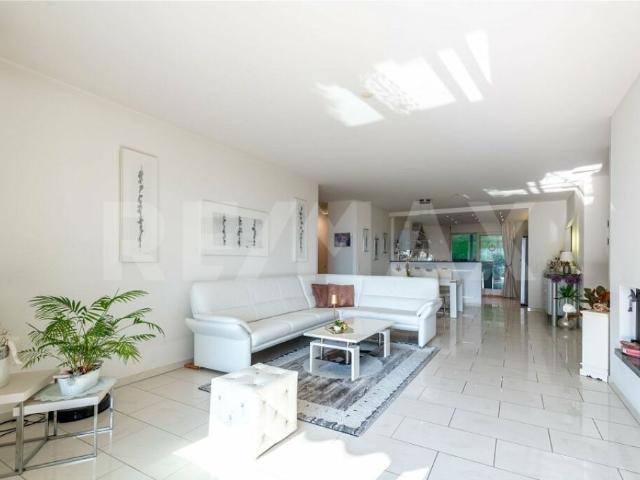 Wohnung kaufen in Minusio, Tessin