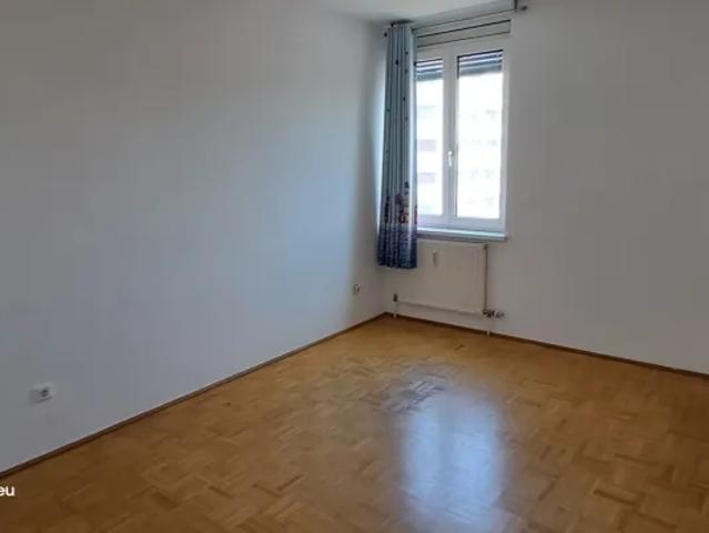 Wohnung kaufen in Industriegebiet-Hafen, Linz