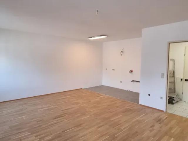Wohnung kaufen in Katastralgemeinde Schwechat, Schwechat