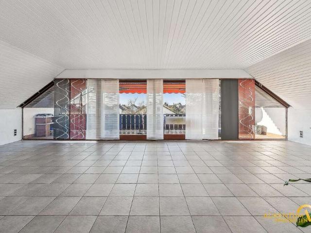 Wohnung kaufen in Adelsdorf, Bayern