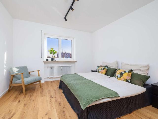 Wohnung kaufen in Haunstetten-Siebenbrunn, Augsburg