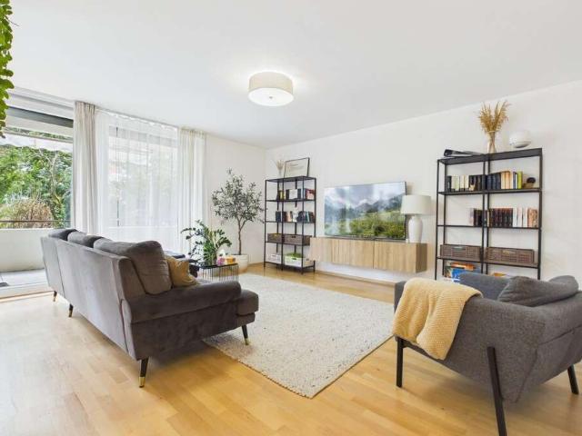 Wohnung kaufen in Haunstetten-Siebenbrunn, Augsburg