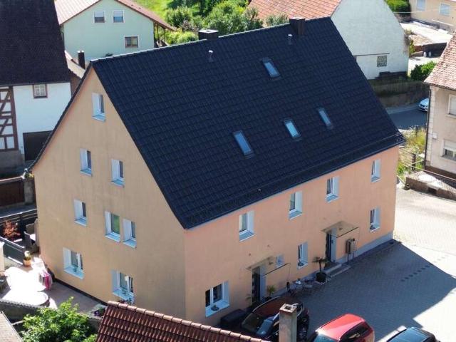 Wohnung kaufen in Aurachtal, Bayern