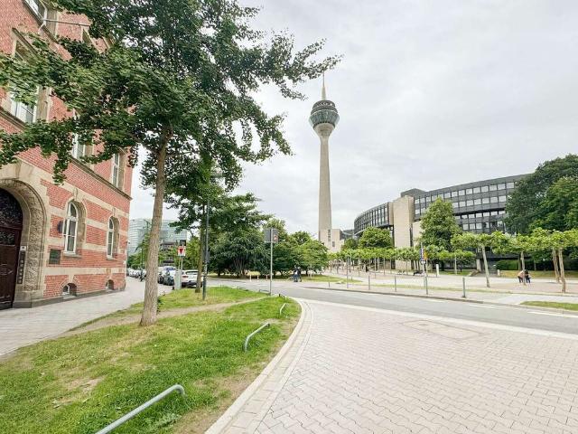 Etagenwohnung kaufen in Düsseldorf, Bilk