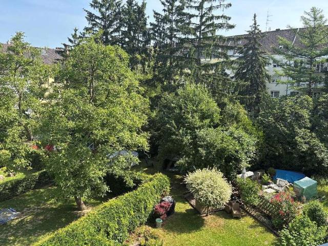 Etagenwohnung kaufen in Düsseldorf, Bilk