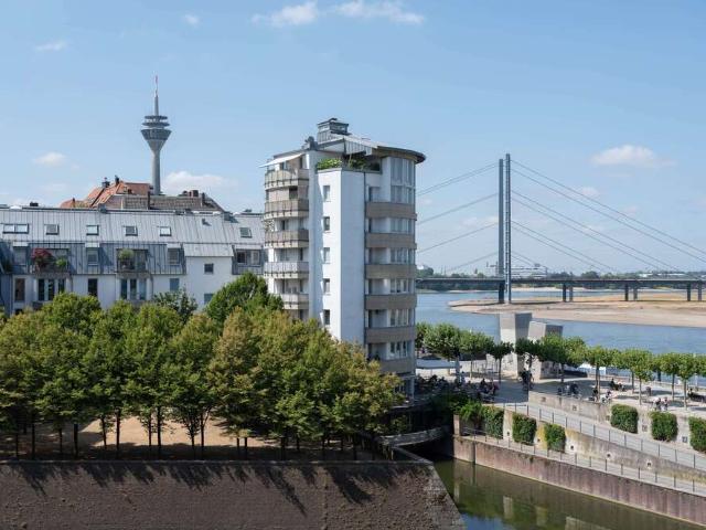 Wohnung kaufen in Carlstadt, Düsseldorf