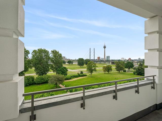 Wohnung kaufen in Oberkassel, Düsseldorf