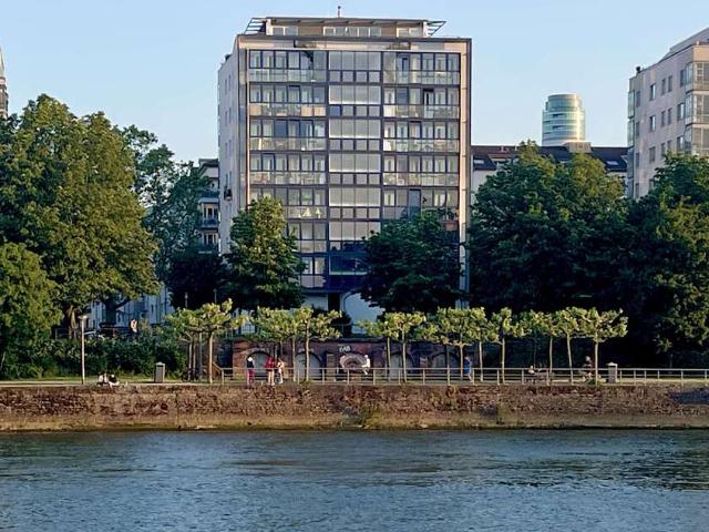 Wohnung kaufen in Sachsenhausen Süd, Sachsenhausen