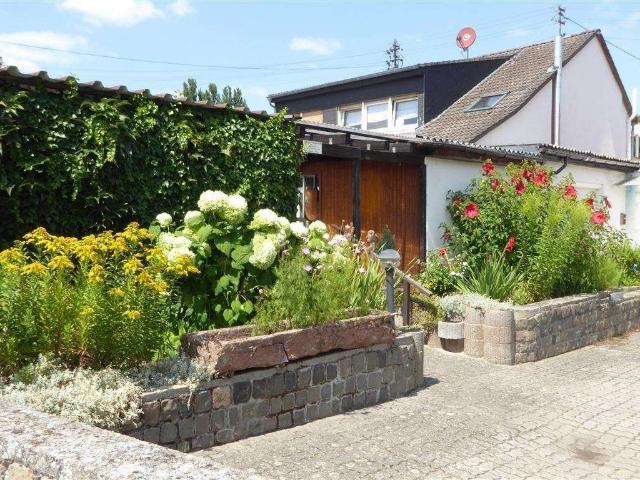 Wohnung kaufen in Freimersheim, Rheinland-Pfalz