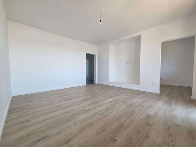 Wohnung kaufen in Goldbach, Bayern