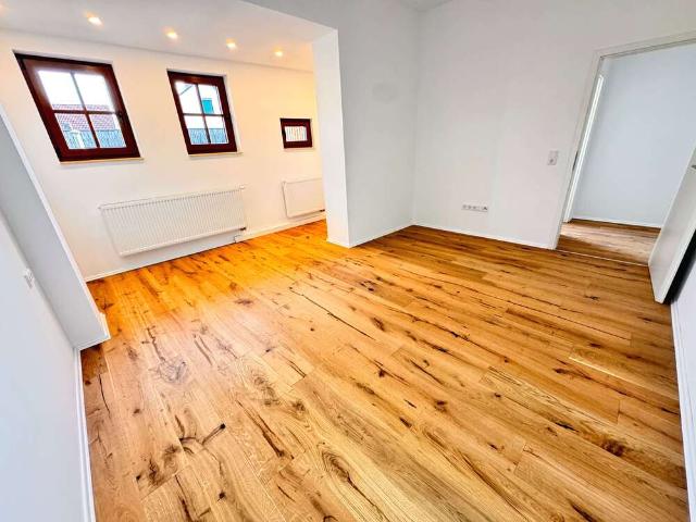 Wohnung kaufen in Heßdorf, Bayern