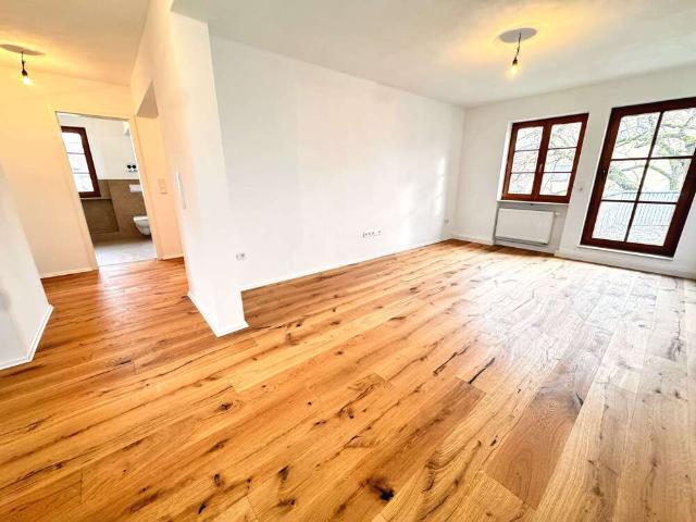 Wohnung kaufen in Heßdorf, Bayern