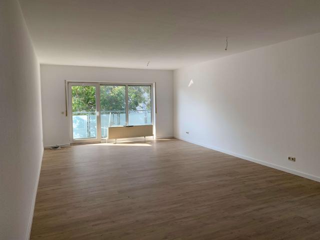 Wohnung kaufen in Hochheim, Hessen