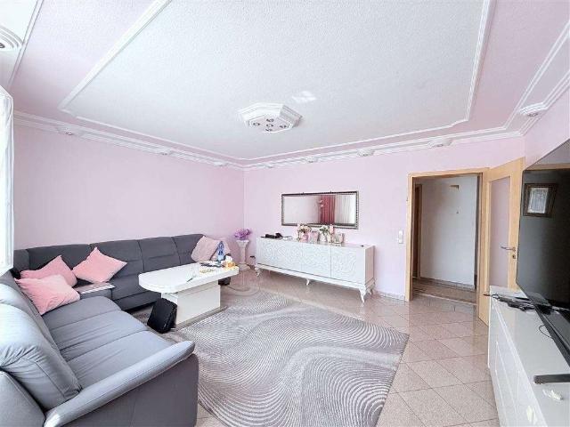 Wohnung kaufen in Weidenpesch, Köln