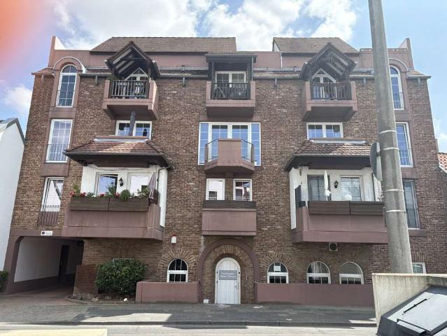 Wohnung kaufen in Sürth, Köln