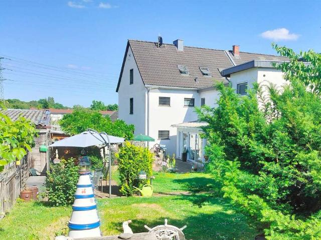Wohnung kaufen in Urbach, Köln