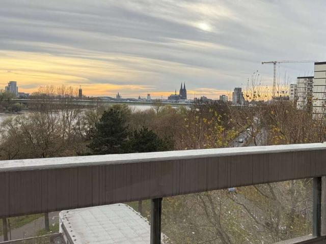 Wohnung kaufen in Riehl, Köln