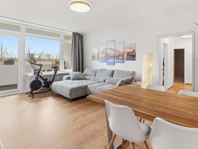 Wohnung kaufen in Neubrück, Köln