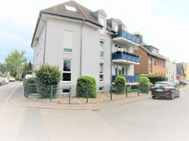Wohnung kaufen in Lind, Köln