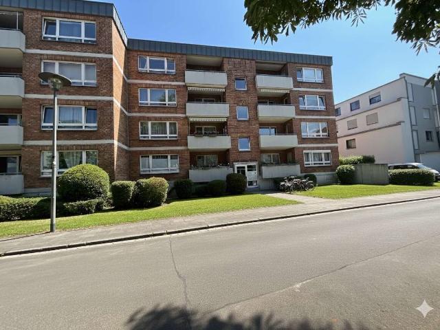 Wohnung kaufen in Sürth, Köln