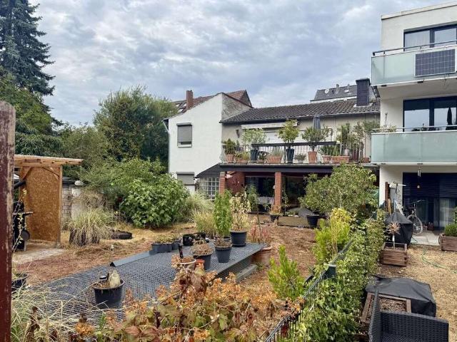 Wohnung kaufen in Sürth, Köln