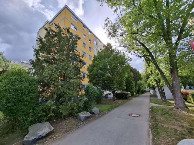 Wohnung kaufen in Königsbrunn, Bayern