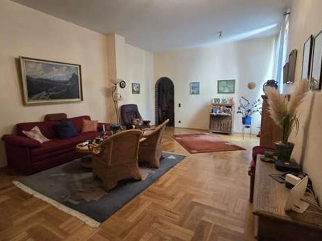Wohnung kaufen in Kronprinzenviertel, Krefeld