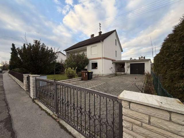 Wohnung kaufen in Langweid, Bayern