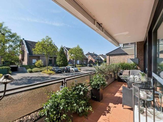 Wohnung kaufen in Büderich, Meerbusch