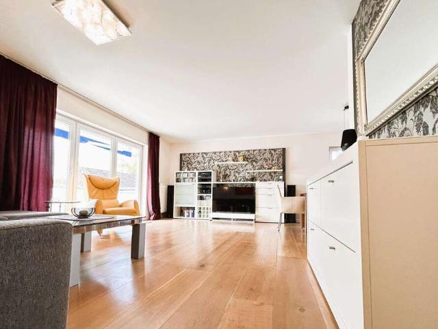 Wohnung kaufen in Langst-Kierst, Meerbusch