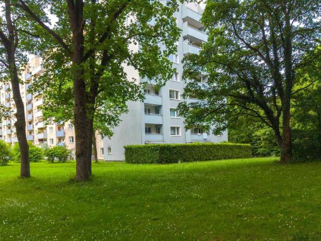 Wohnung kaufen in Thalkirchen-Obersendling-Forstenried-Fürstenried-Solln, München