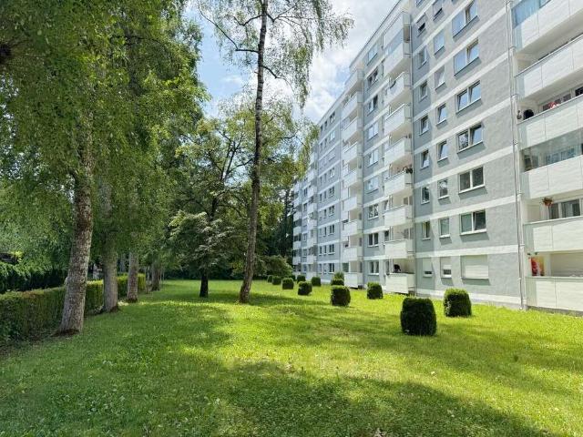 Wohnung kaufen in Thalkirchen-Obersendling-Forstenried-Fürstenried-Solln, München