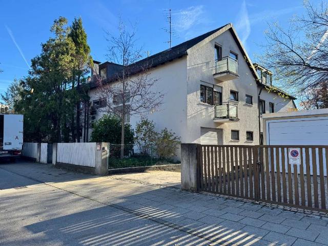 Wohnung kaufen in Thalkirchen-Obersendling-Forstenried-Fürstenried-Solln, München