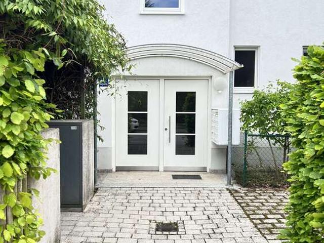 Wohnung kaufen in Thalkirchen-Obersendling-Forstenried-Fürstenried-Solln, München