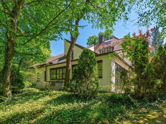 Wohnung kaufen in Thalkirchen-Obersendling-Forstenried-Fürstenried-Solln, München