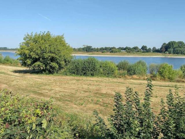 Wohnung kaufen in Grimlinghausen, Neuss