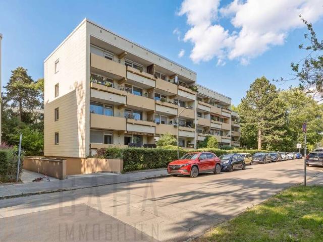 Wohnung kaufen in Ottobrunn, Bayern