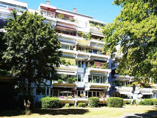 Wohnung kaufen in Putzbrunn, Bayern