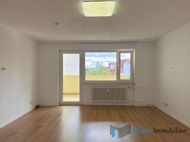 Wohnung kaufen in Schwalbach, Hessen
