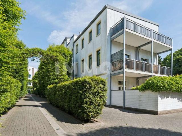 Wohnung kaufen in Central, Solingen