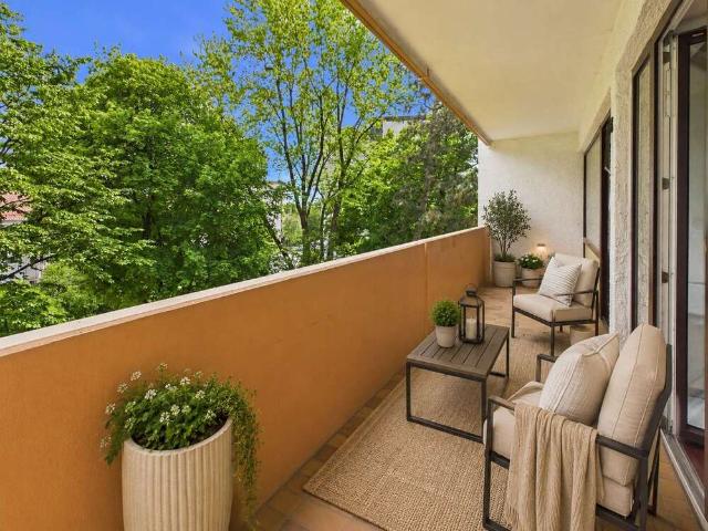 Wohnung kaufen in Stadtbergen, Bayern